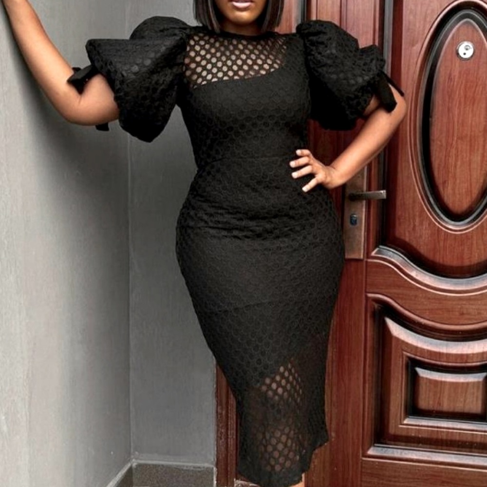 A elegant Black patchwork dress
